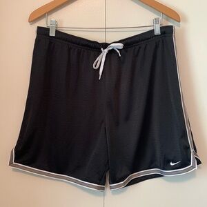 Nike Vintage Y2K Mesh Swoosh Men’s Basketball Shorts Size Large